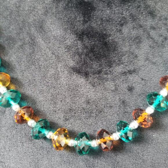 Womens Gorgeous Multicolor Crystal Beaded Collar Necklace with Lobster Clasp - Picture 4 of 7